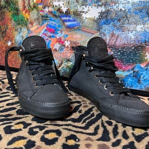 Tommy Hilfiger high tops sneakers